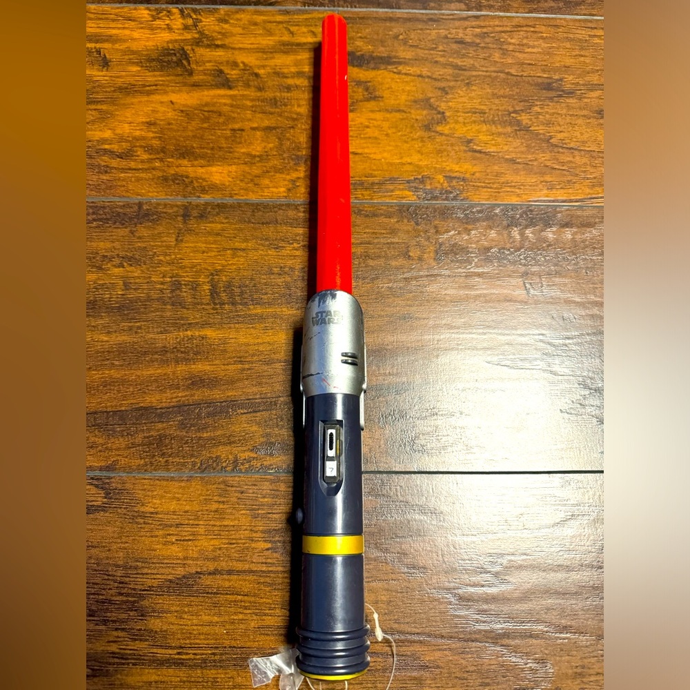2017 Hasbro Lucafilm Star Wars Battlefront Lightsaber Red Tested & Working